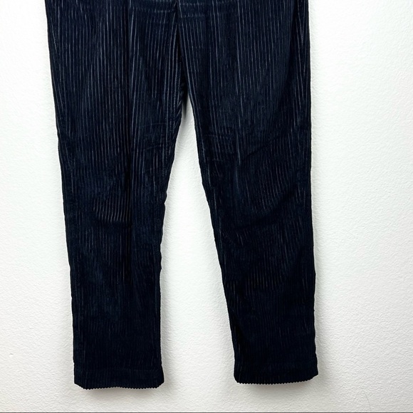 GRLFRND Helena Straight Leg Cropped Corduroy Pant in Midnight Train, Size 27 - Picture 8 of 13